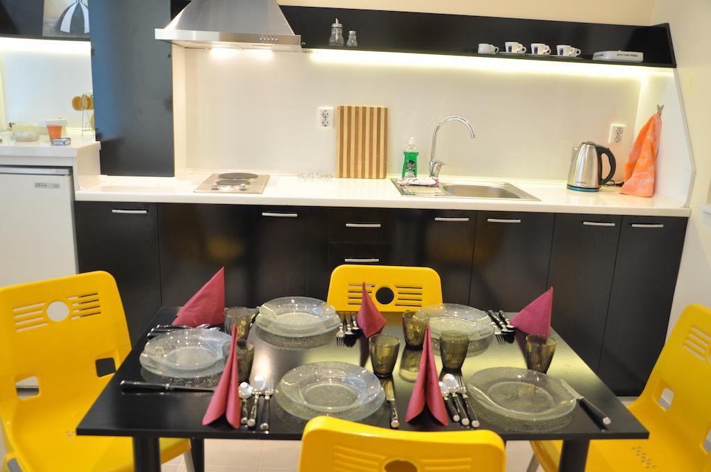 וארנה Arlequin Apartment חדר תמונה